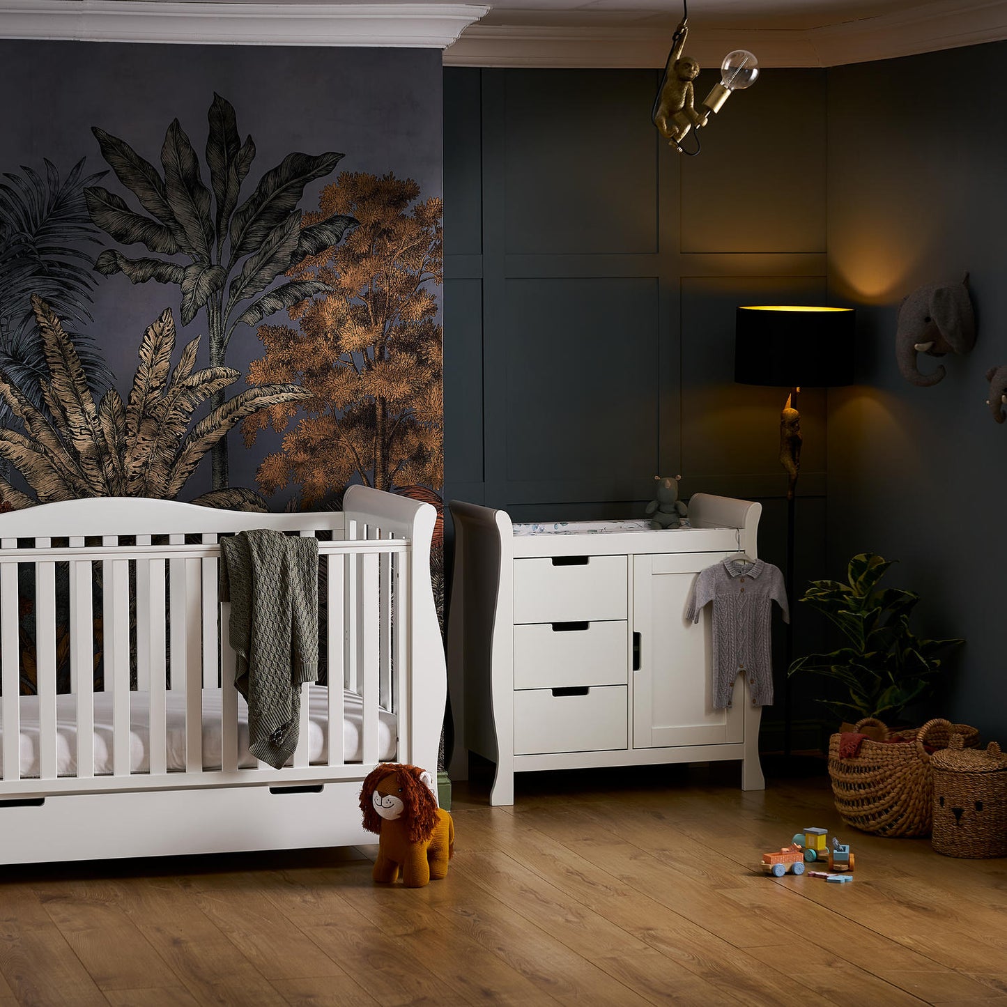 Stamford Luxe 2 Piece Room Set - White