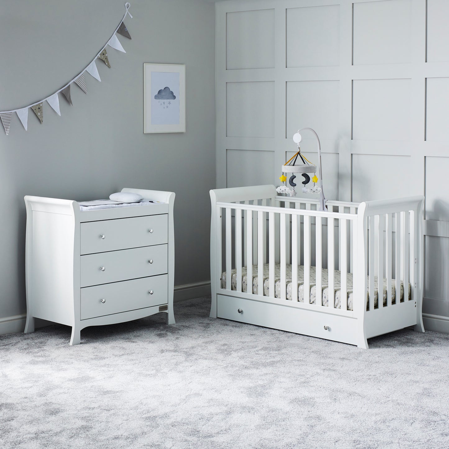 Ickle Bubba - Snowdon 4 in 1 Mini 2 Piece Furniture Set and Fibre Mattress - White