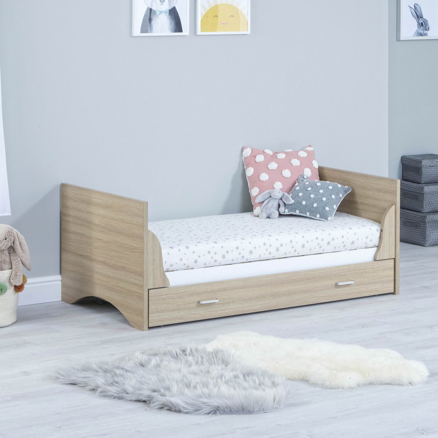 Babymore Veni Cot Bed With Drawer